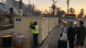 Karen Bass Pauses Towing as Palisades Residents Face City Cruelty