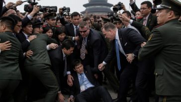 Trump Aide Trampled in Beijing as Chinese Security Blocks US Press