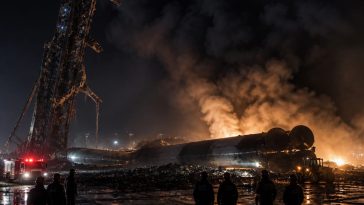 Jeff Bezos vows rebuild after New Glenn explosion threatens Amazon