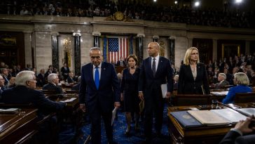 Four GOP Senators Break With President Donald Trump in 50–48 Iran Vote
