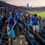 Japanese Fans Shame U.S. With Clean Exit — Teach Kids Better Habits