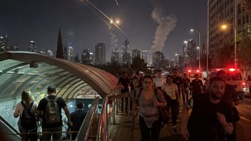 Iran Shoots Missiles at Israel, Trump Presses Netanyahu to Hold Fire