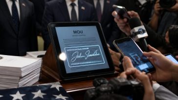 Trump and Vance Tout Digitally Signed Iran MOU, Critics Demand Text