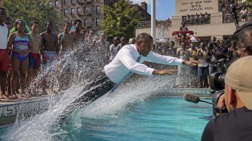 Mayor Mamdani Dives Fully Clothed, Demands Apology From Blakeman