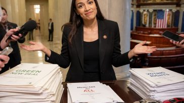 AOC Shrugs Off GOP Communism Fears, Says Gridlock Blocks Change