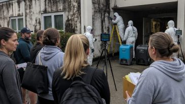 Mold Forces Closure of Barack Obama Elementary, Parents Furious