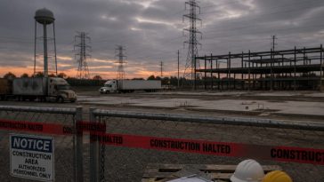 Gov. Abbott Freezes Data-Center Permits Until Grid and Water Audits