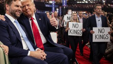 Trump Re-Endorses Darren Bailey in Dallas as Pritzker Protests