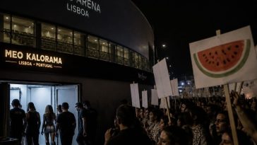 Comedians Quit Lisbon Fest Over Jerry Seinfeld's Israel Support