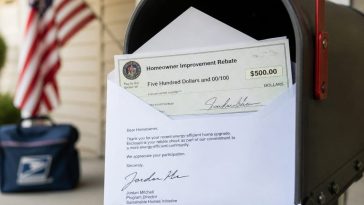 Trump Sends $500 Obamacare Rebates to Nearly 1 Million Americans