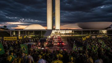 Conservatives Seize Brazil’s Congress as Bolsonaro Family Returns