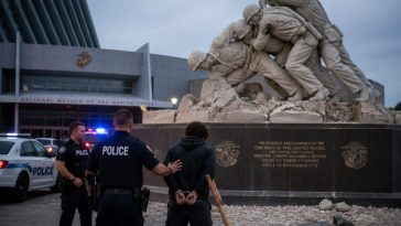 27-Year-Old Arrested Smashing Iwo Jima Replica with Sledgehammer