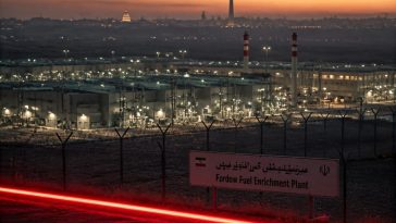 Iran Draws Red Line on Enrichment, US Strike Before Midterms Looms