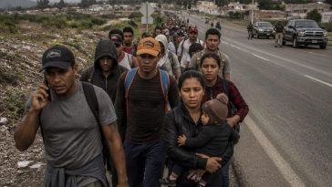 Migrants Plead for Democrats as Caravan Heads North, DHS on Alert